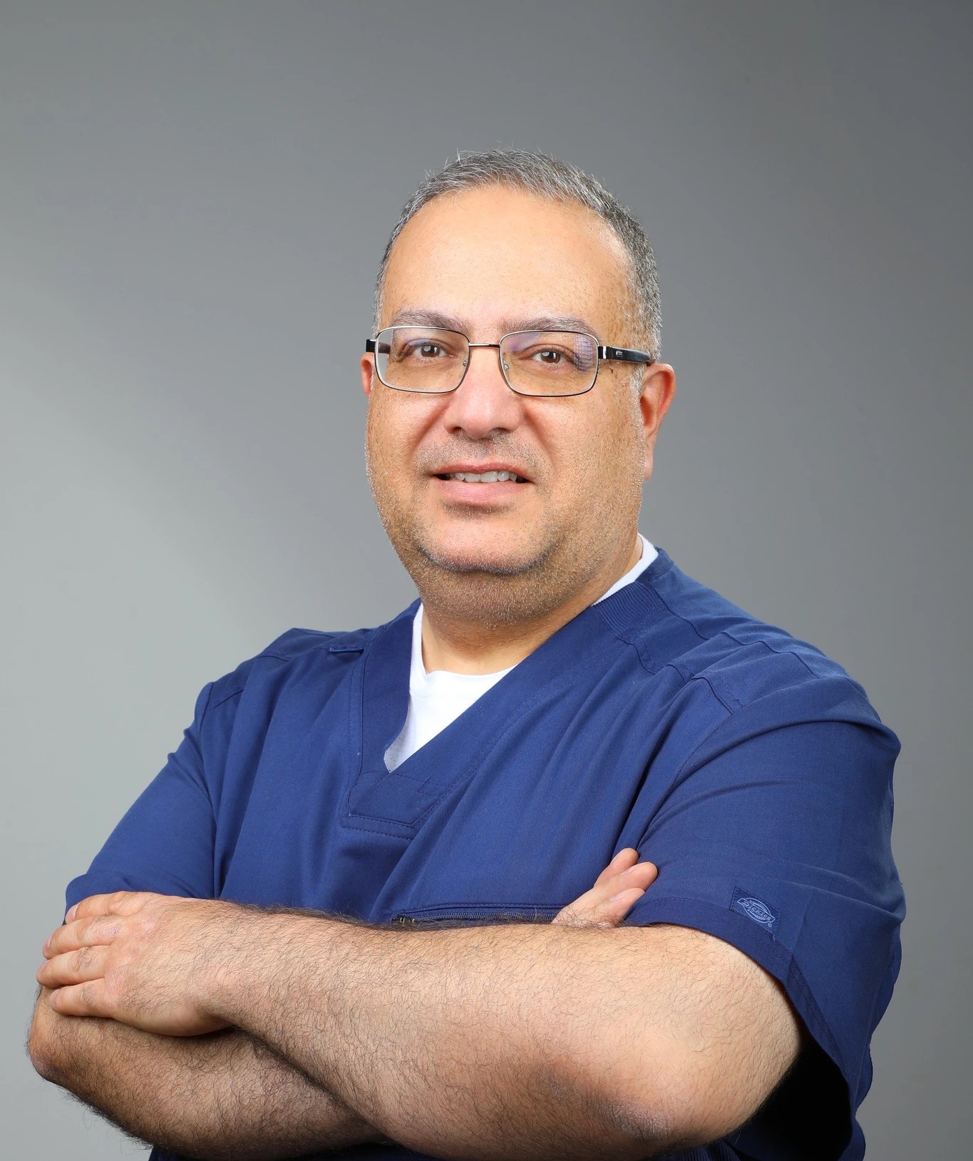 د. طارق كنعان - استشاري جراحة الدماغ الاعصاب والعمود الفقري د. طارق كنعان - استشاري جراحة الدماغ الاعصاب والعمود الفقري