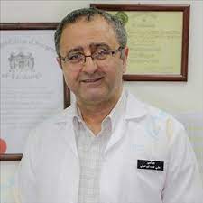  د. علي أبو صيني  - مستشار أول جراحة عامة و جراحة المنظار 