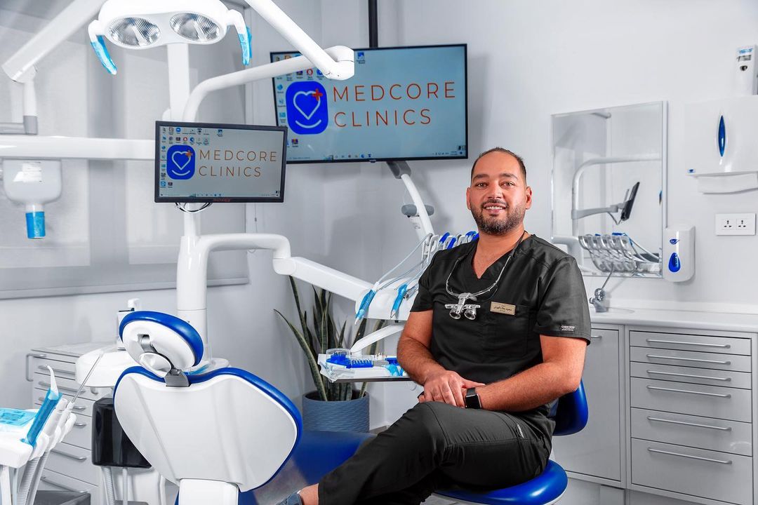 د. سعيد الهرش - اخصائي طب وجراحة الفم والاسنان د. سعيد الهرش - اخصائي طب وجراحة الفم والاسنان