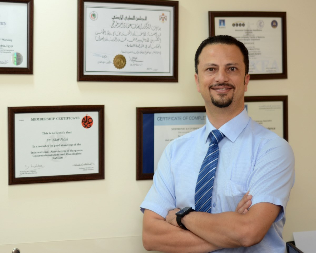 د. إيهاب طوطح - إستشاري الجراحة العامة و جراحة المنظار